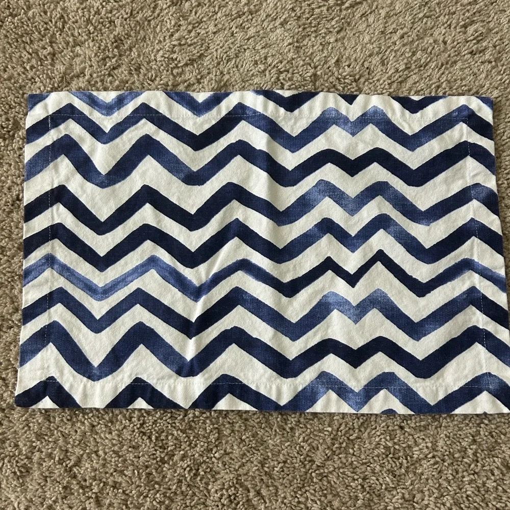 4pc Pier 1 Placemats Blue Watercolor Chevron